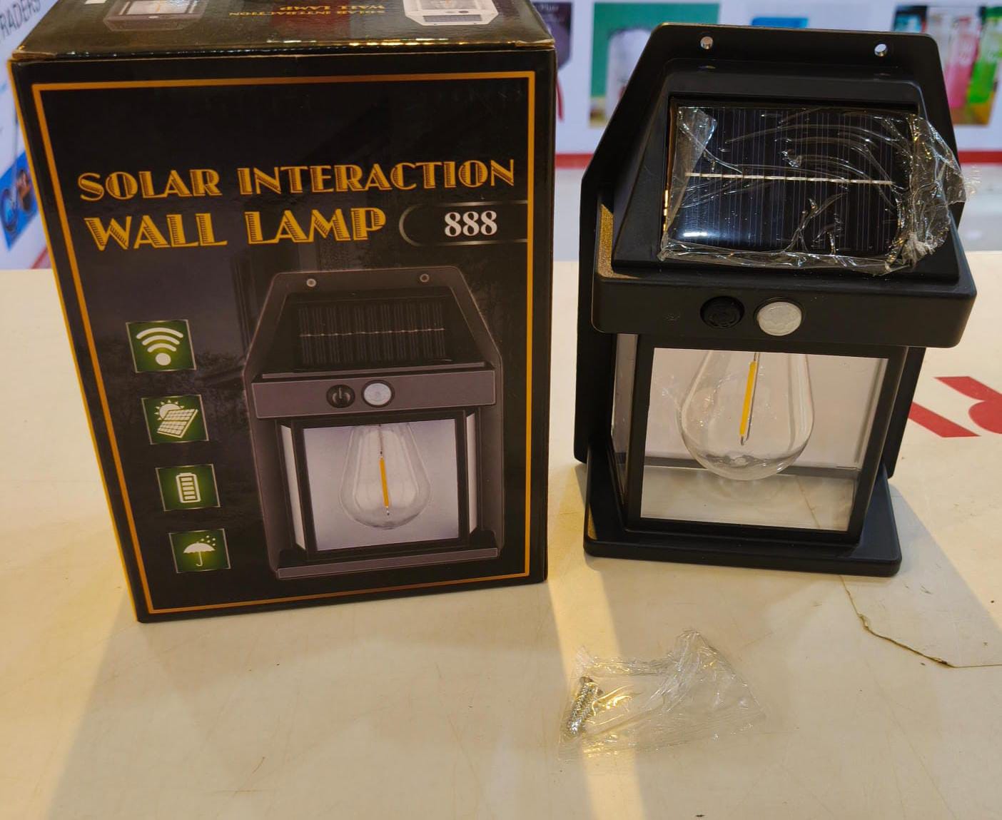 Solar Motion Sensor Wall Lamp